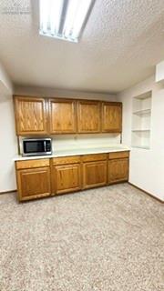 Image 9 of 25: Kitchen