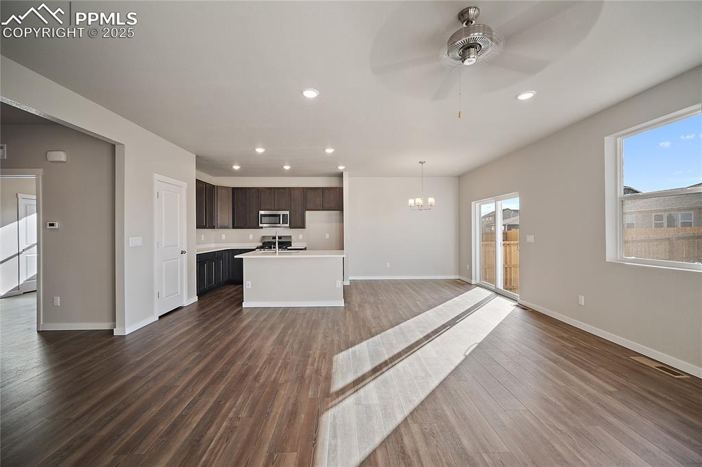 Image 16 of 36: Living Room