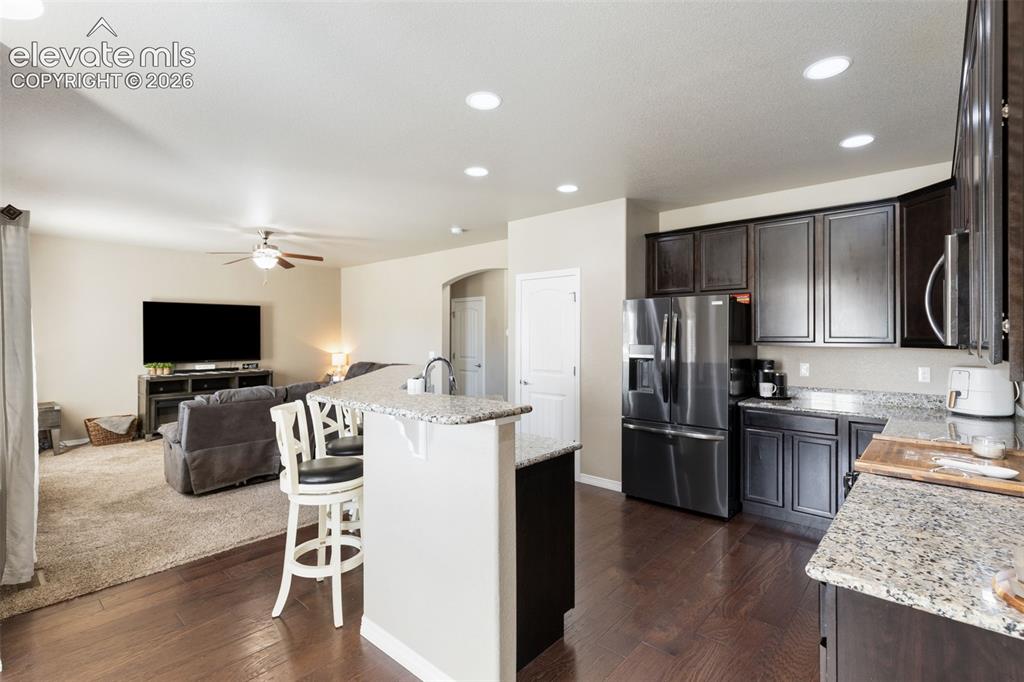 Image 10 of 42: Kitchen