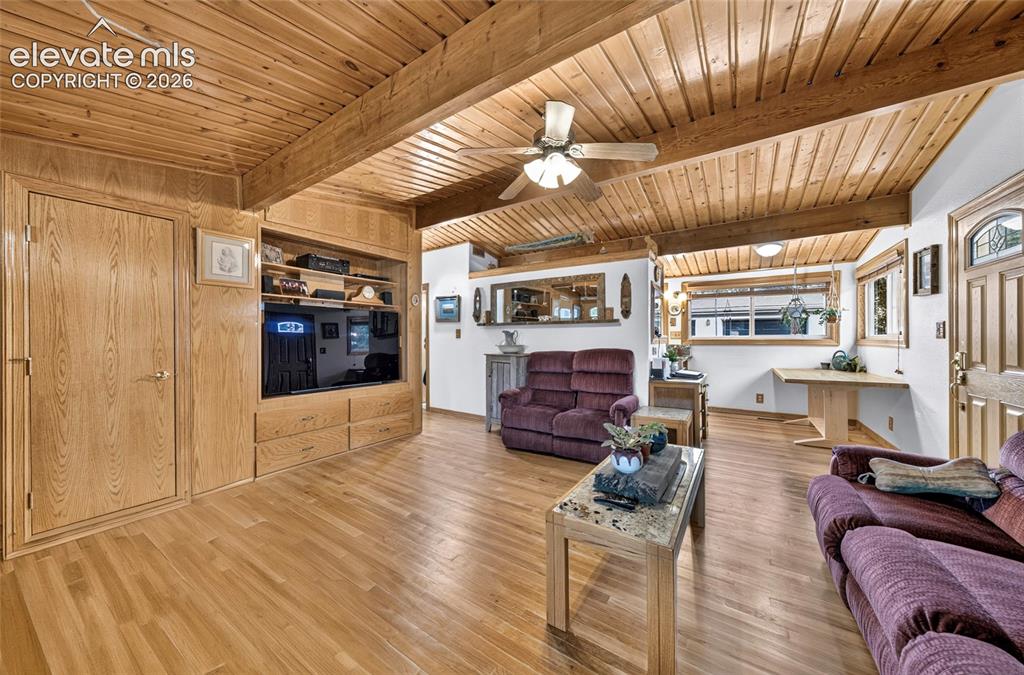 Image 6 of 36: Living Room