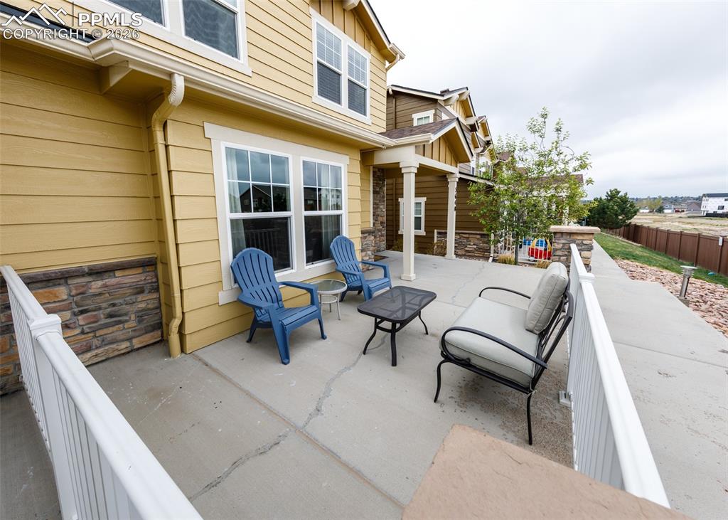 Image 43 of 48: Patio