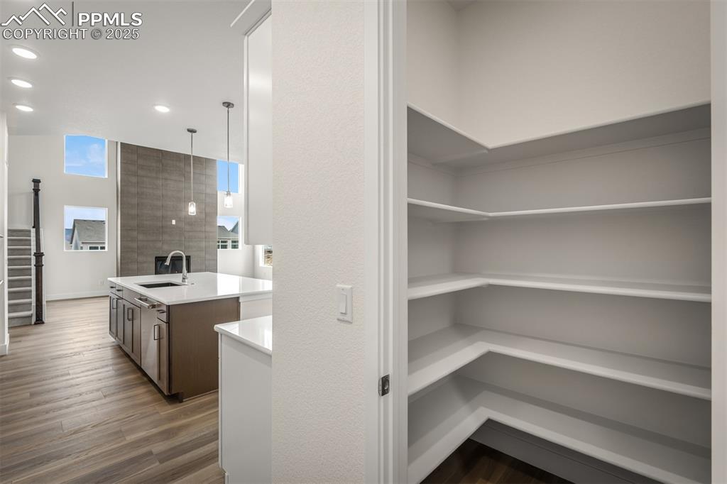 Image 18 of 39: Pantry