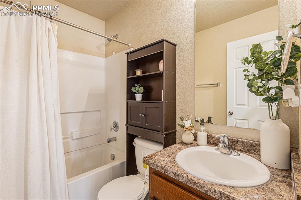 Image 16 of 36: Bathroom with Shelves
