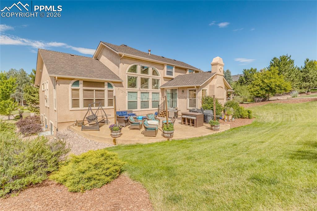 Image 42 of 50: Green of summer