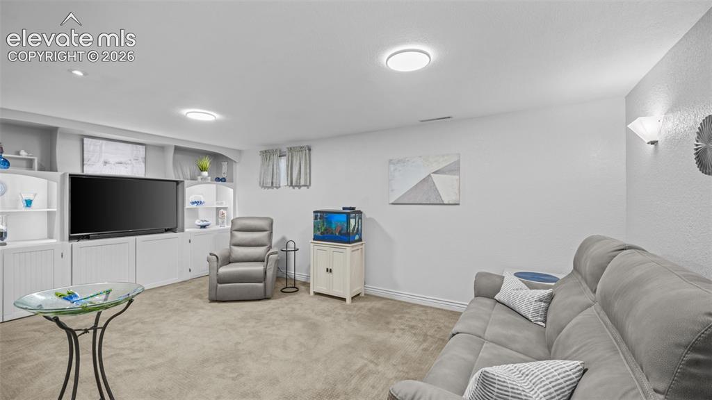 Image 16 of 35: Downstairs Living Space