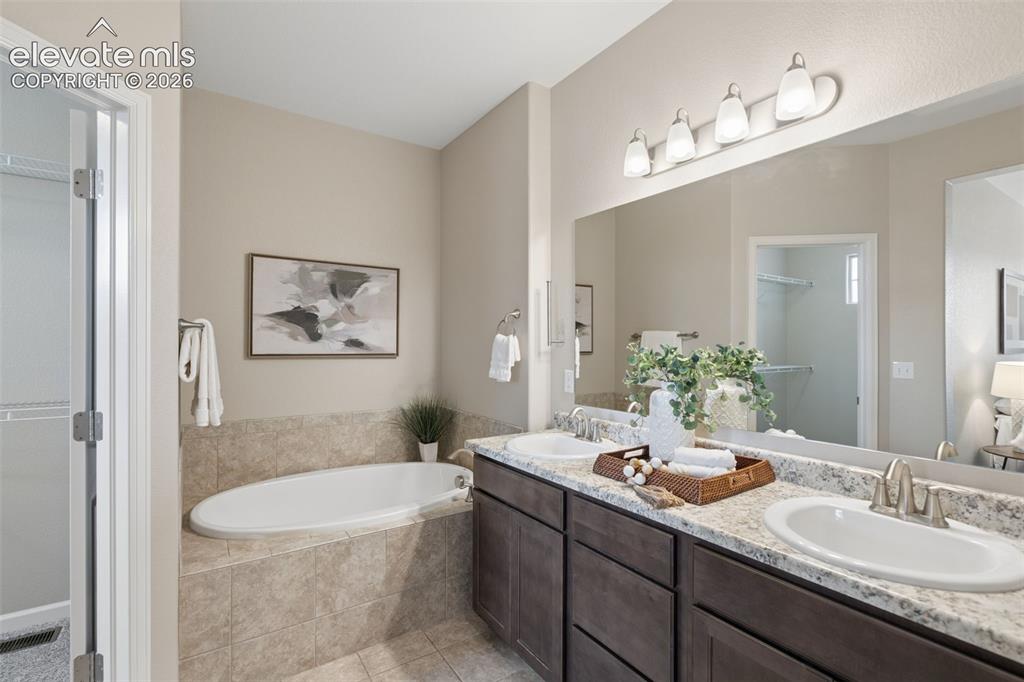 Image 25 of 42: Master Bathroom