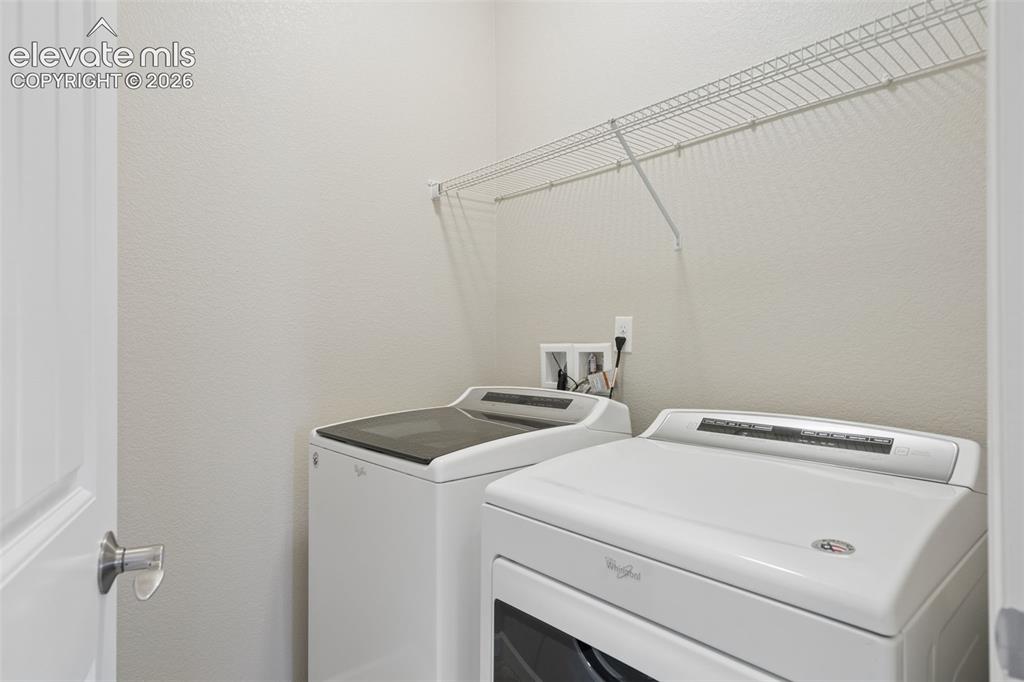 Image 31 of 42: Laundry