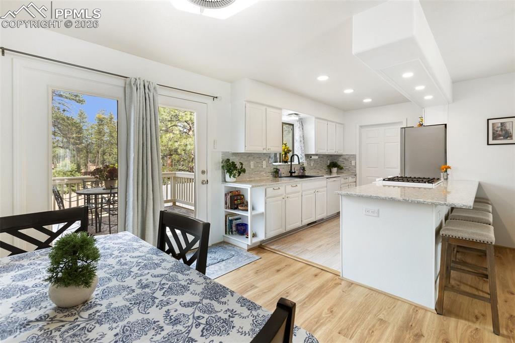 Image 12 of 49: Kitchen