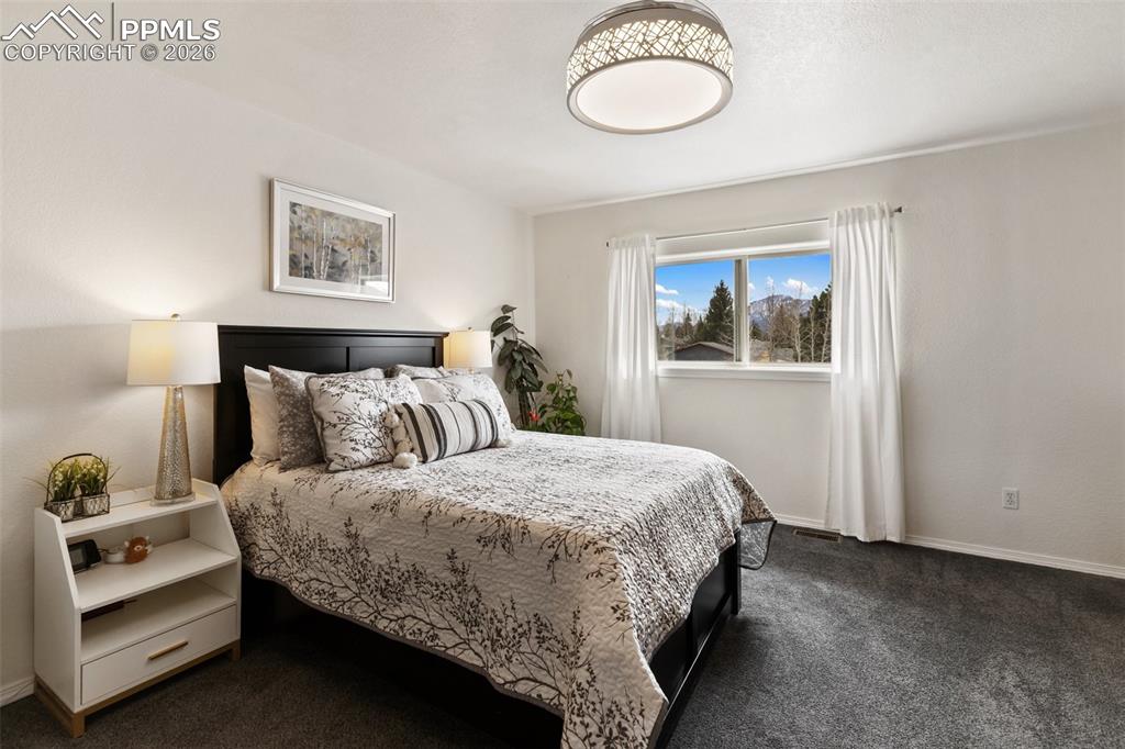 Image 23 of 49: Bedroom