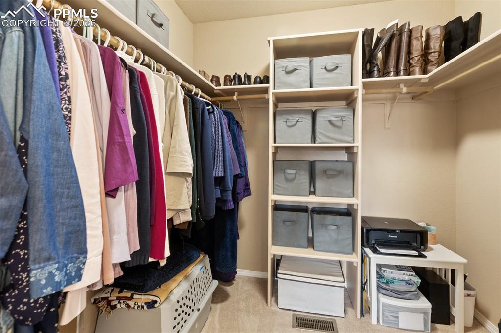 Image 27 of 49: Closet