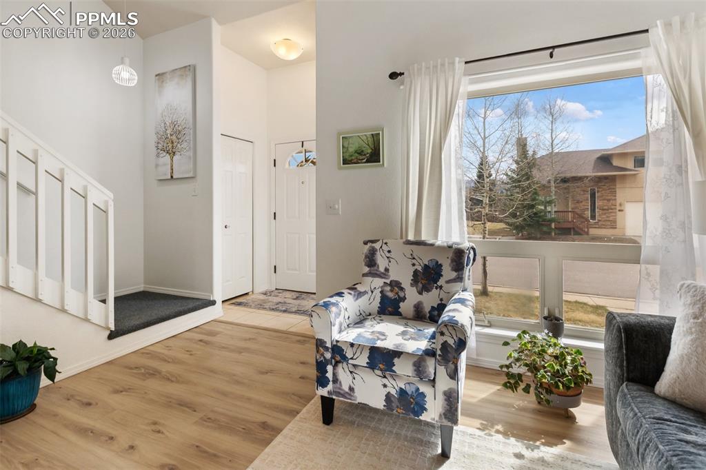 Image 3 of 49: Entry