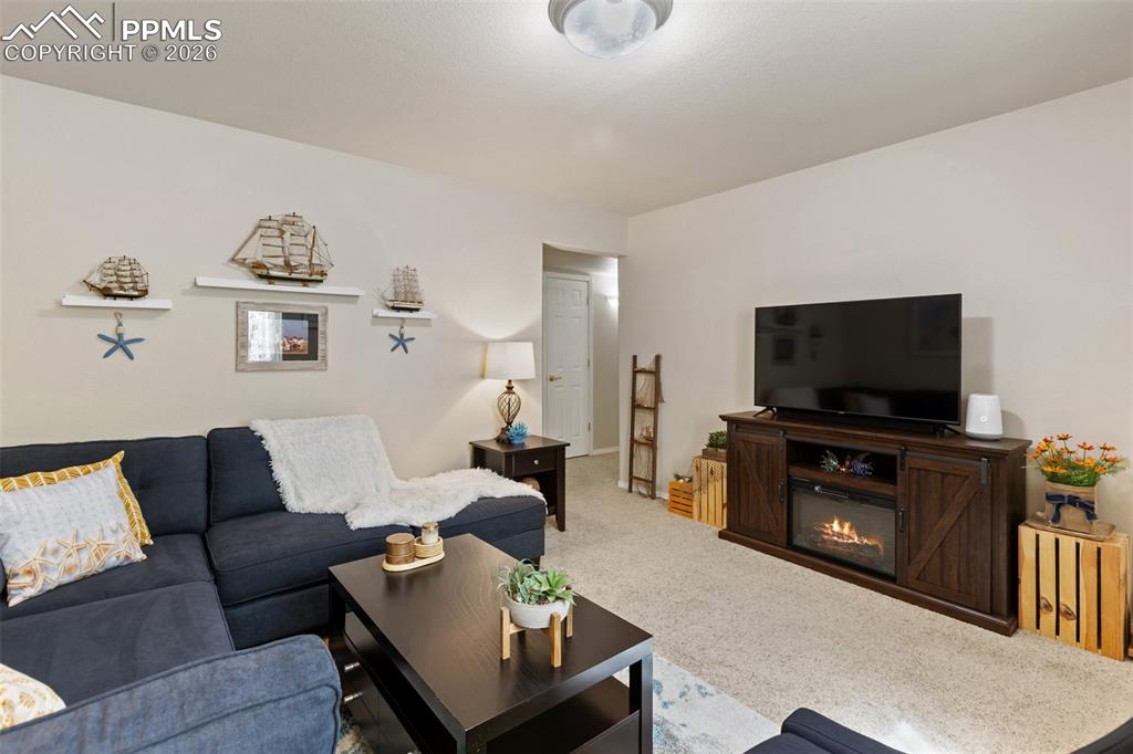 Image 38 of 49: Family Room