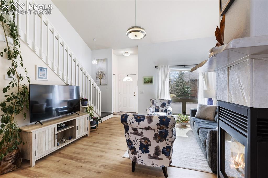 Image 8 of 49: Living Room