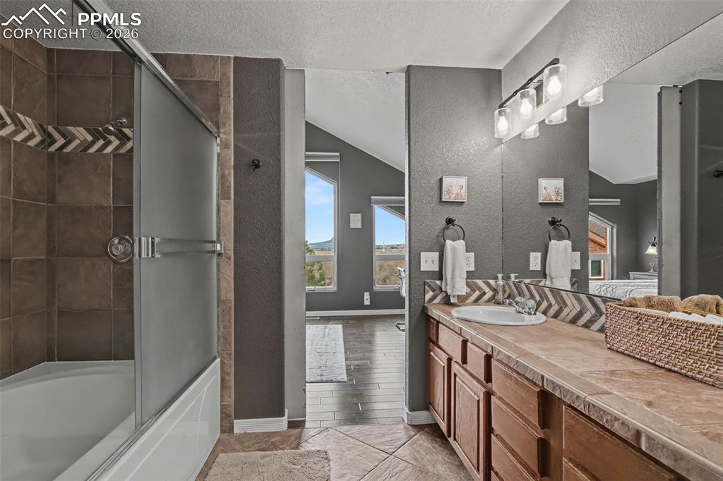 Image 22 of 42: Master Bathroom