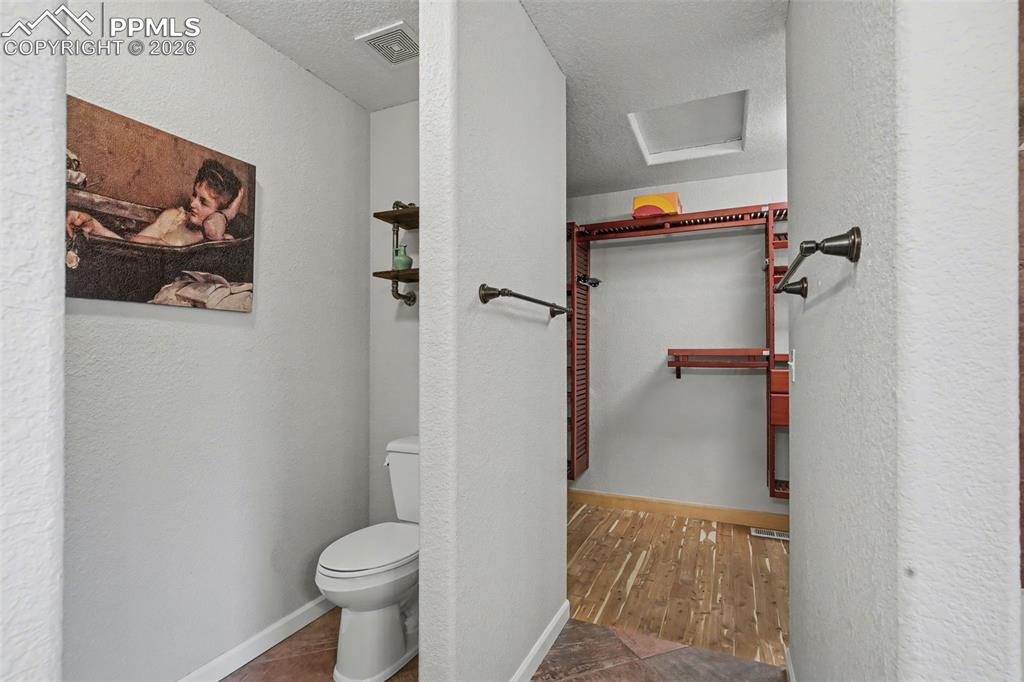 Image 34 of 42: Lower level