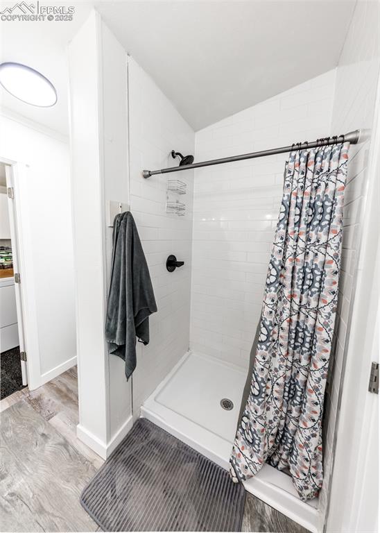 Image 20 of 48: Master Bathroom