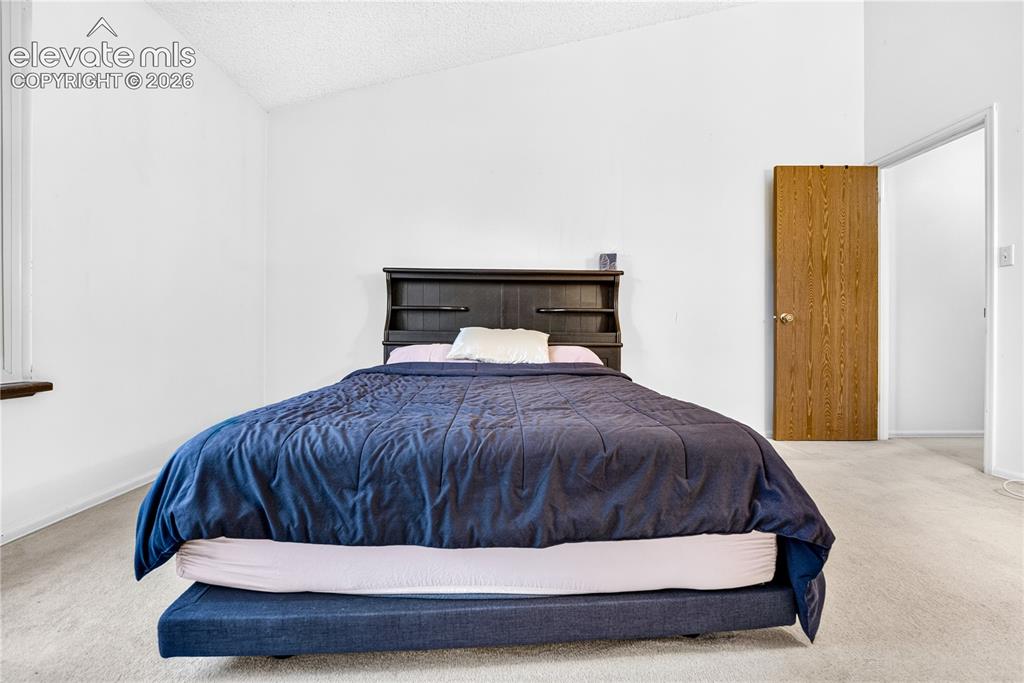 Image 11 of 32: Bedroom