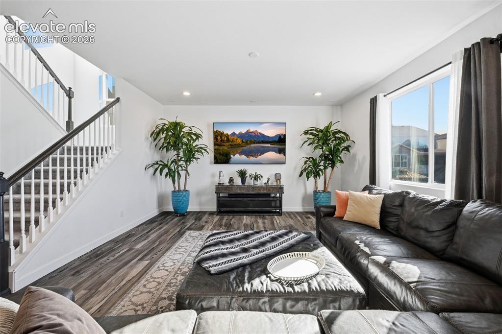 Image 15 of 50: Living Room