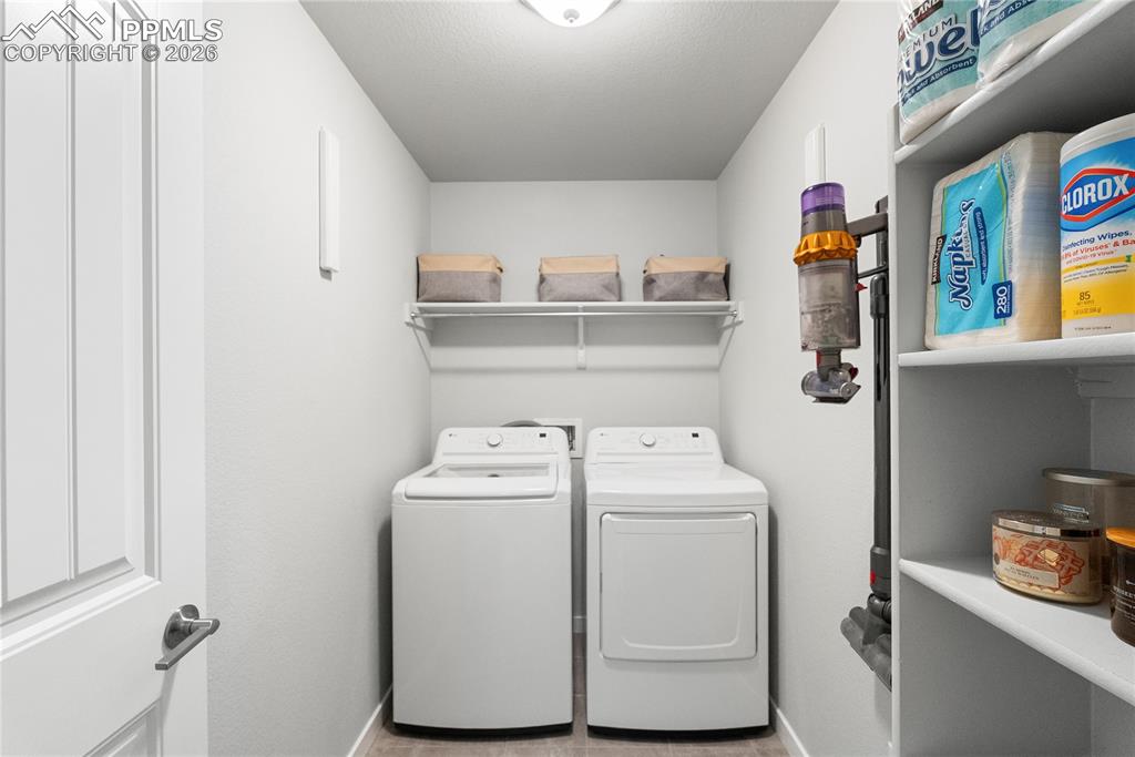 Image 16 of 33: Laundry