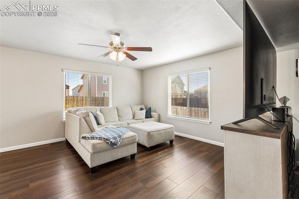 Image 13 of 36: Living Room