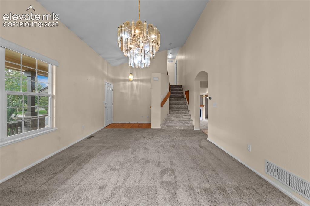 Image 6 of 40: Family Room