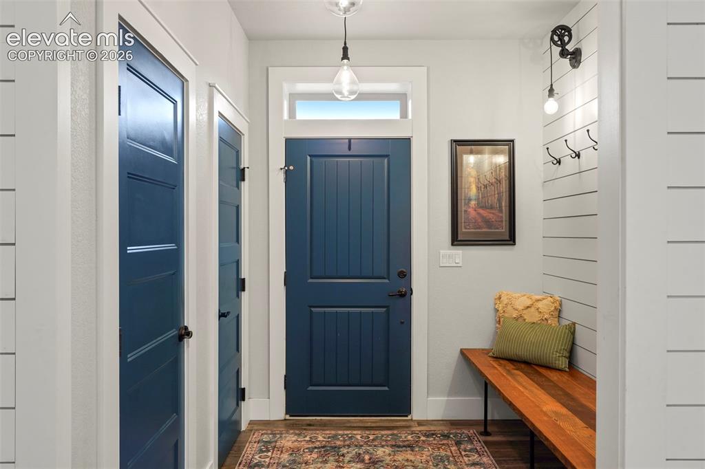 Image 7 of 46: Mud Room