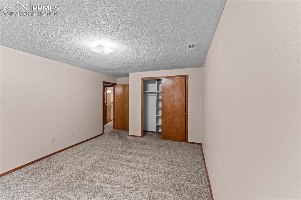 Image 27 of 47: Bedroom