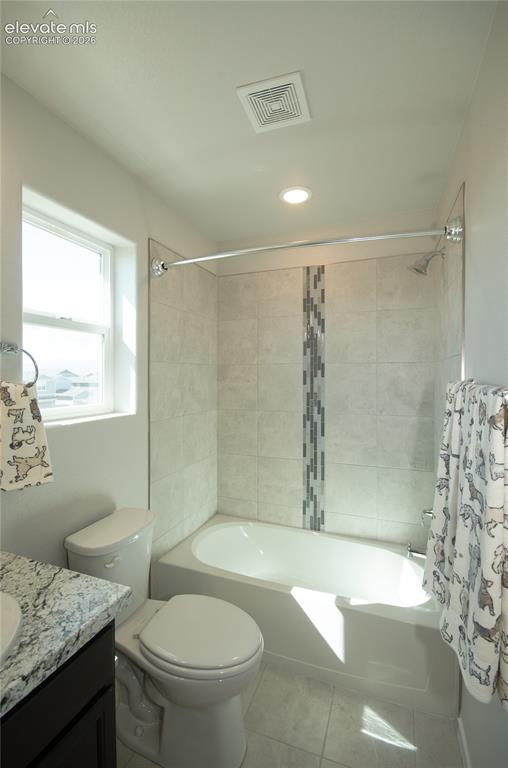 Image 15 of 20: upstairs bath