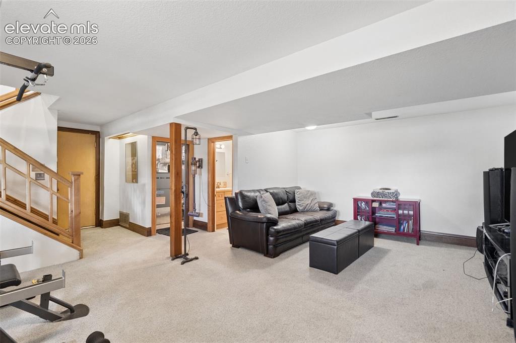 Image 22 of 30: Family Room