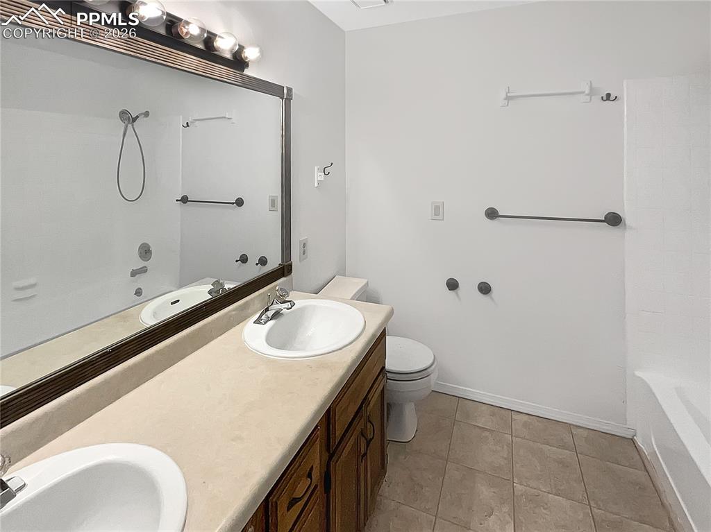 Image 11 of 29: No Description Available