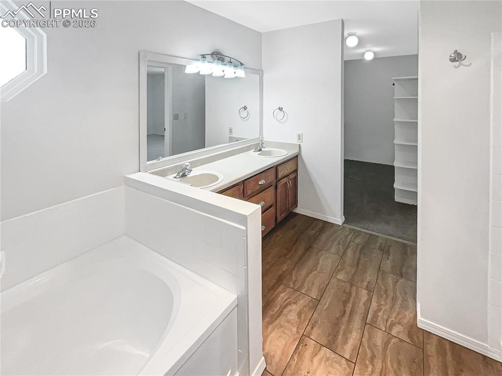 Image 25 of 29: No Description Available