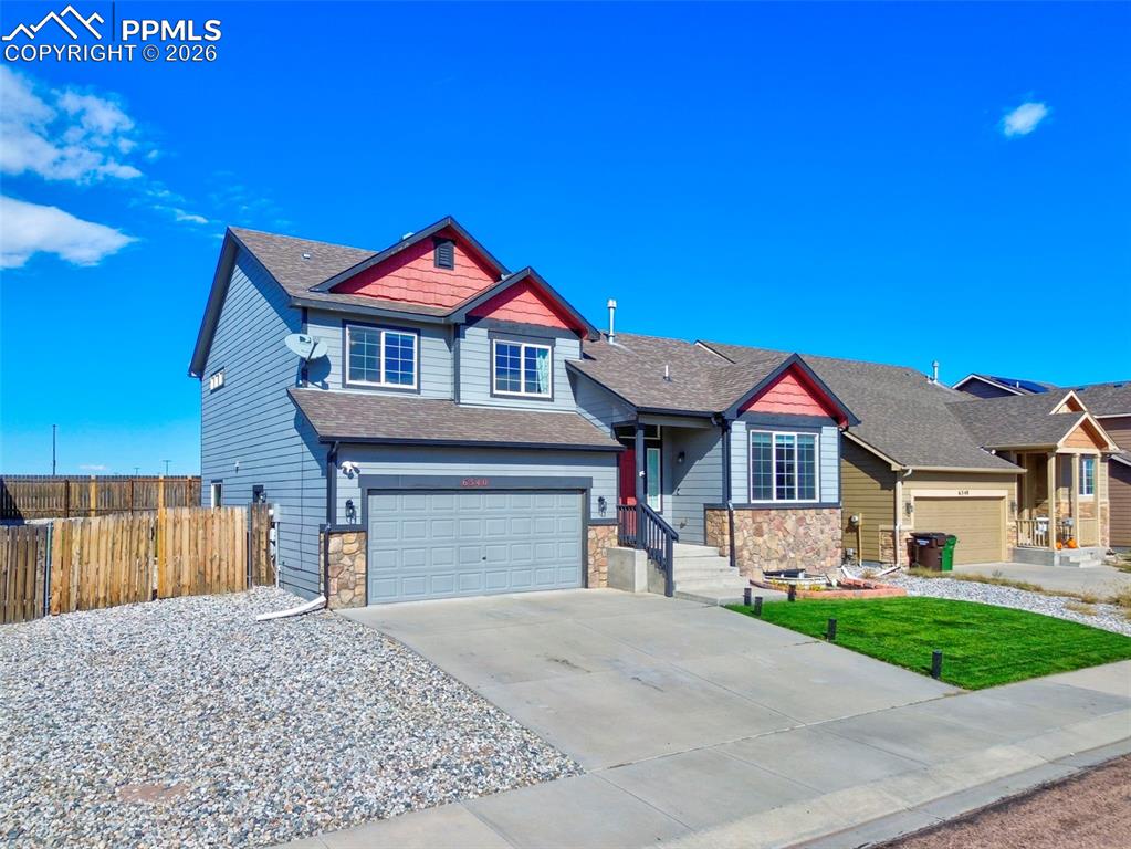 Image 2 of 34: extra space for parking