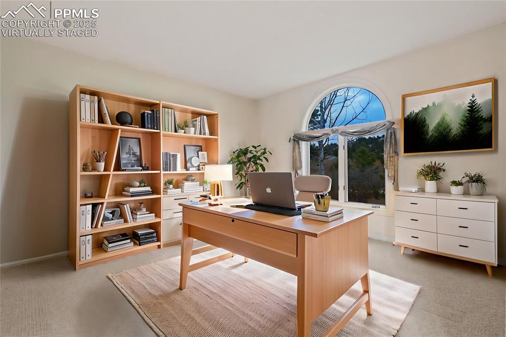 Image 12 of 48: Virtually Staged