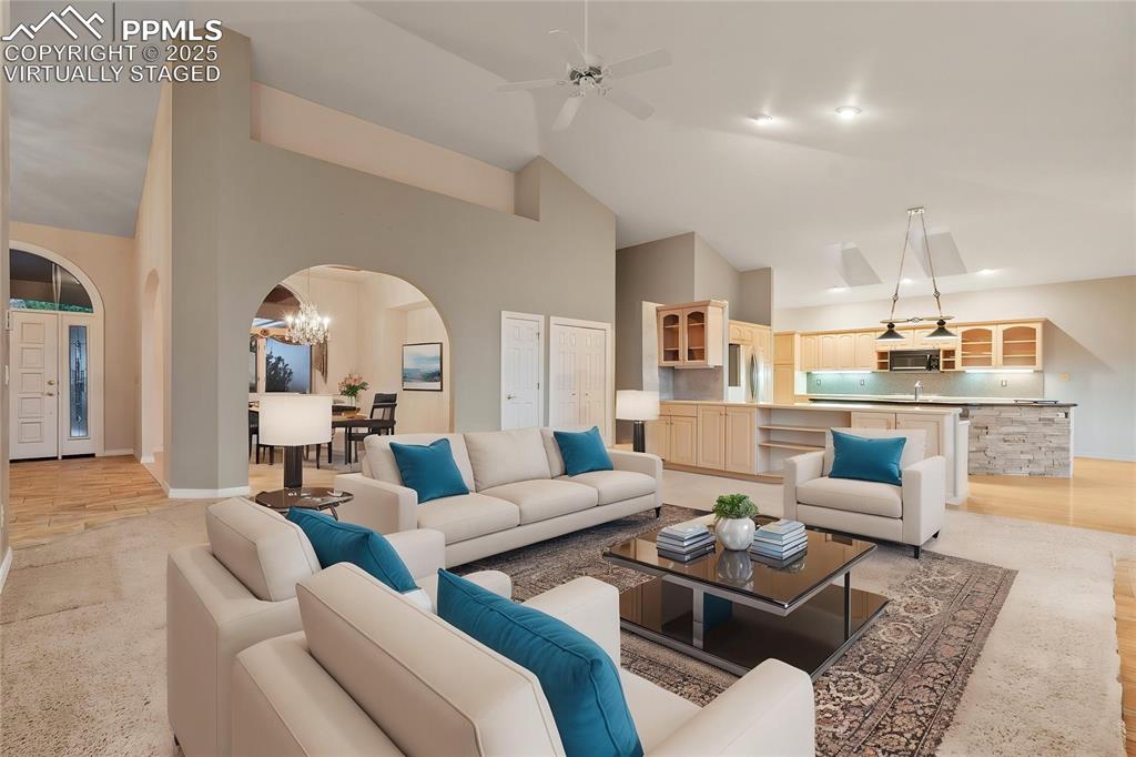 Image 14 of 48: Virtually Staged