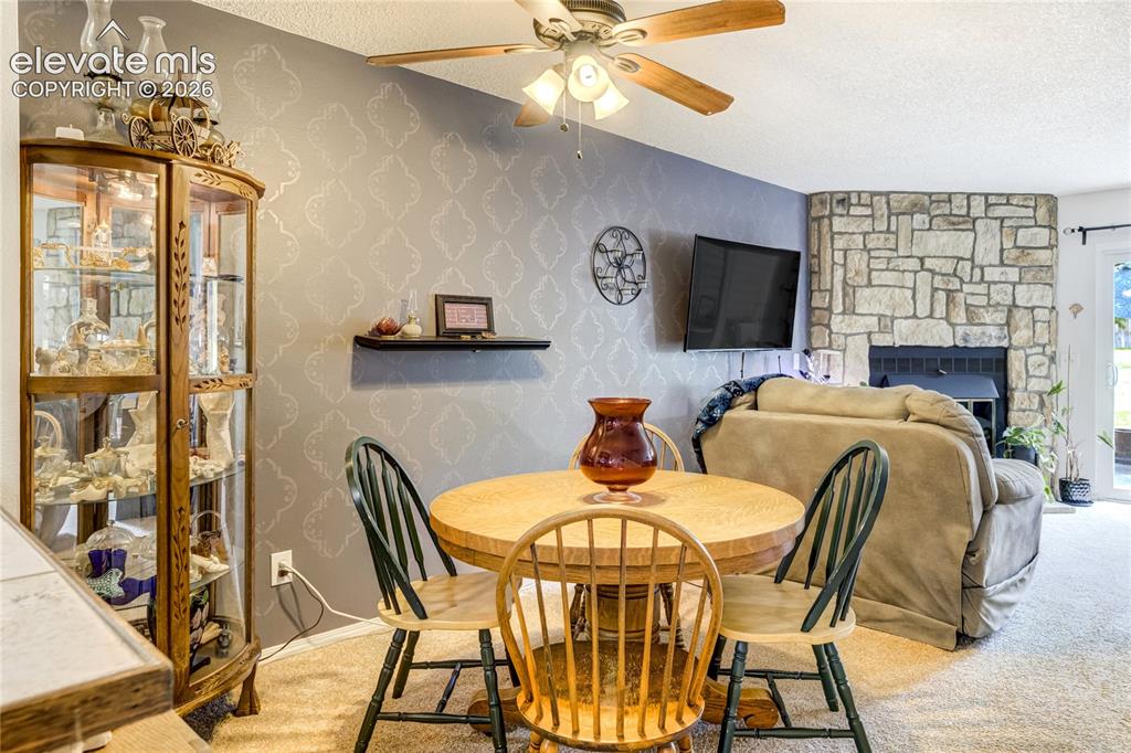 Image 10 of 39: Dining Area