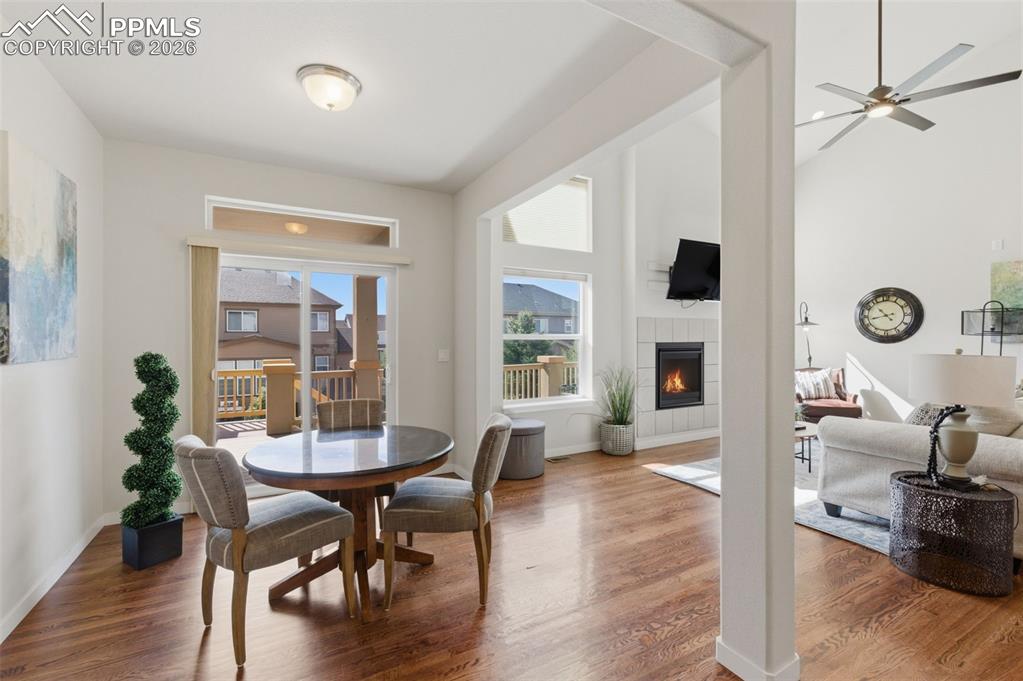 Image 12 of 50: Kitchen