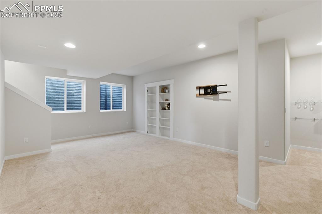 Image 34 of 50: Recreation Room