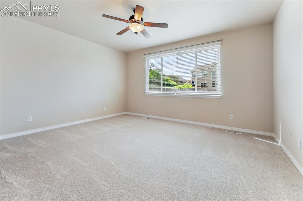 Image 24 of 46: Upstairs bedroom 1
