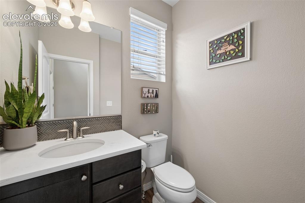Image 12 of 32: Bathroom