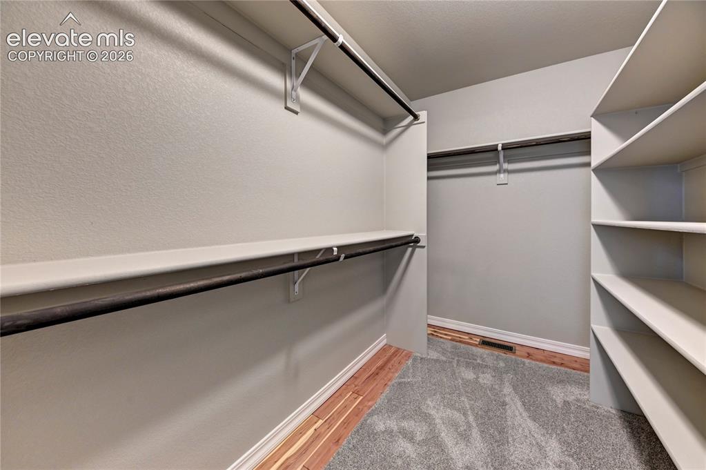 Image 46 of 46: Closet