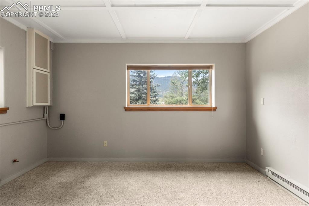 Image 23 of 30: Primary Bedroom