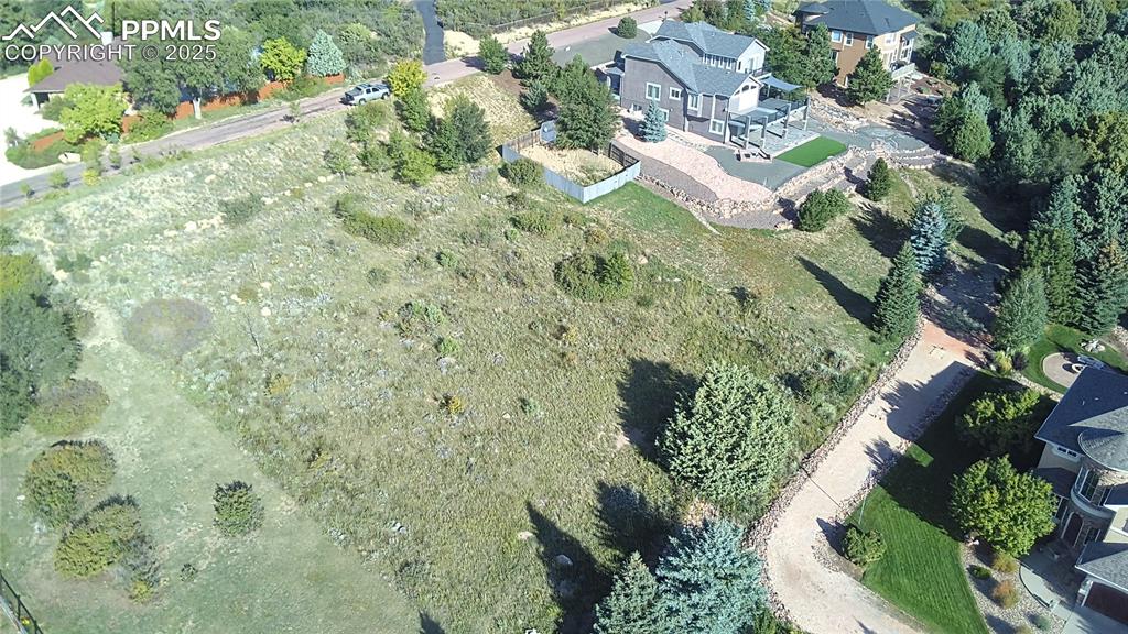 Image 3 of 9: View of property location and surrounding area.