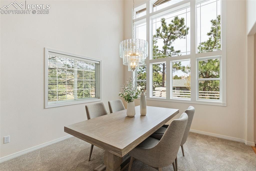 Image 8 of 45: Dining Area