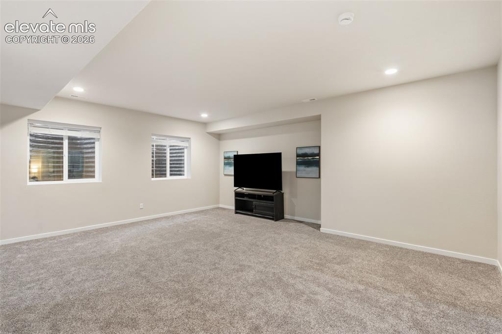 Image 27 of 45: Family Room
