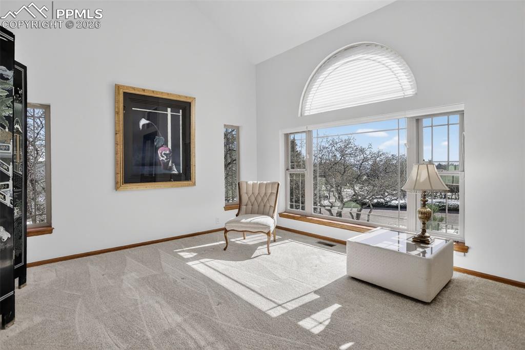 Image 11 of 46: Living Room