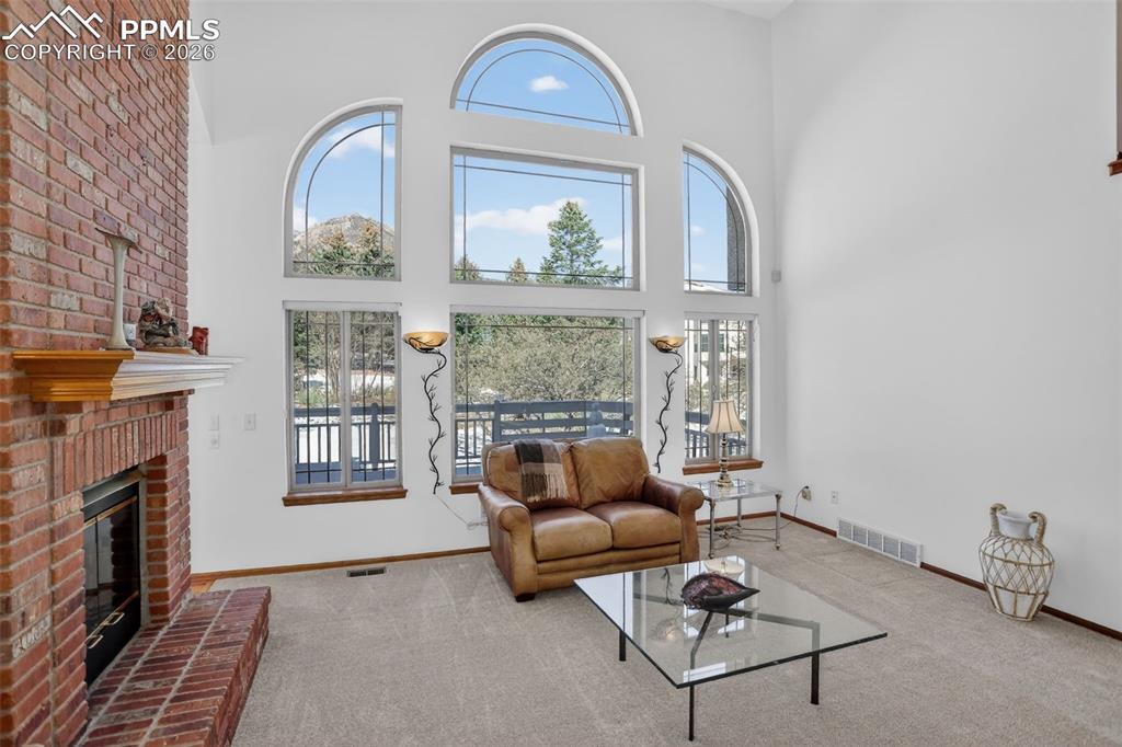 Image 14 of 46: Living Room