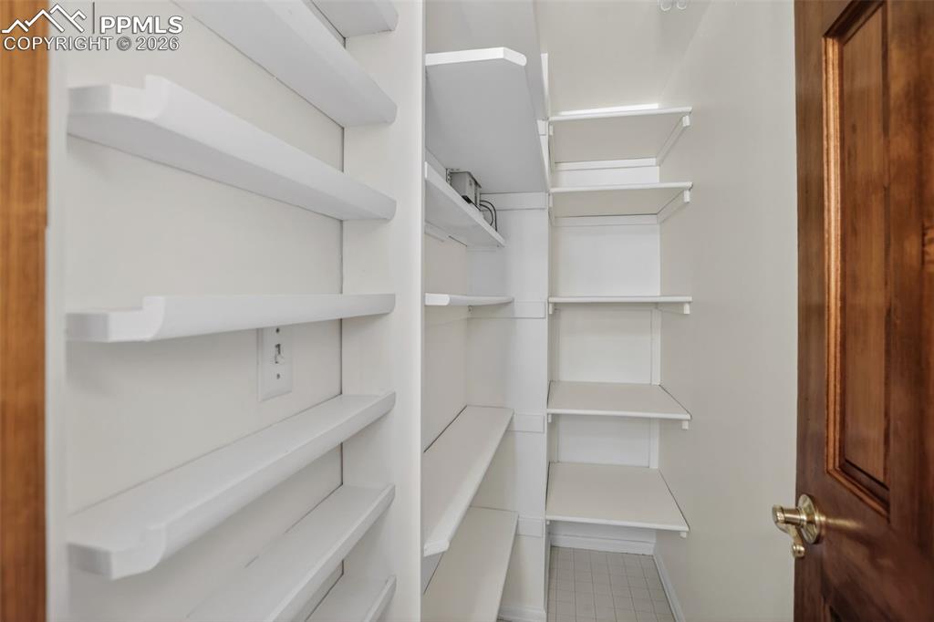 Image 21 of 46: Pantry