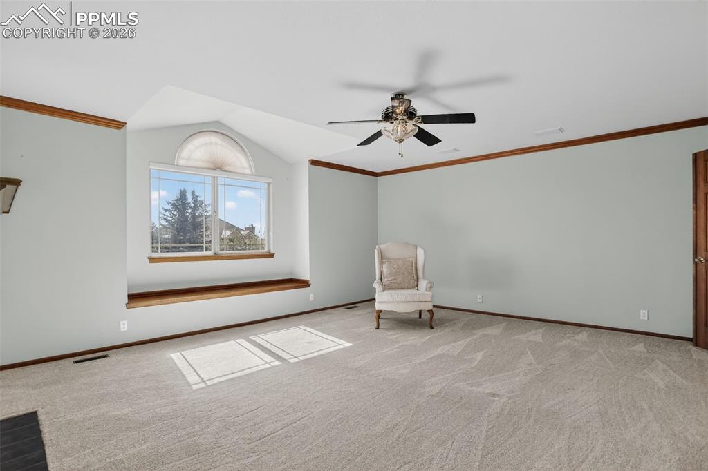 Image 27 of 46: Sitting Room