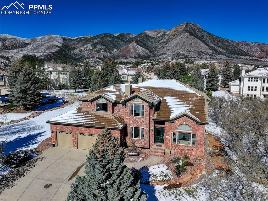 Image 4 of 46: Front of Structure