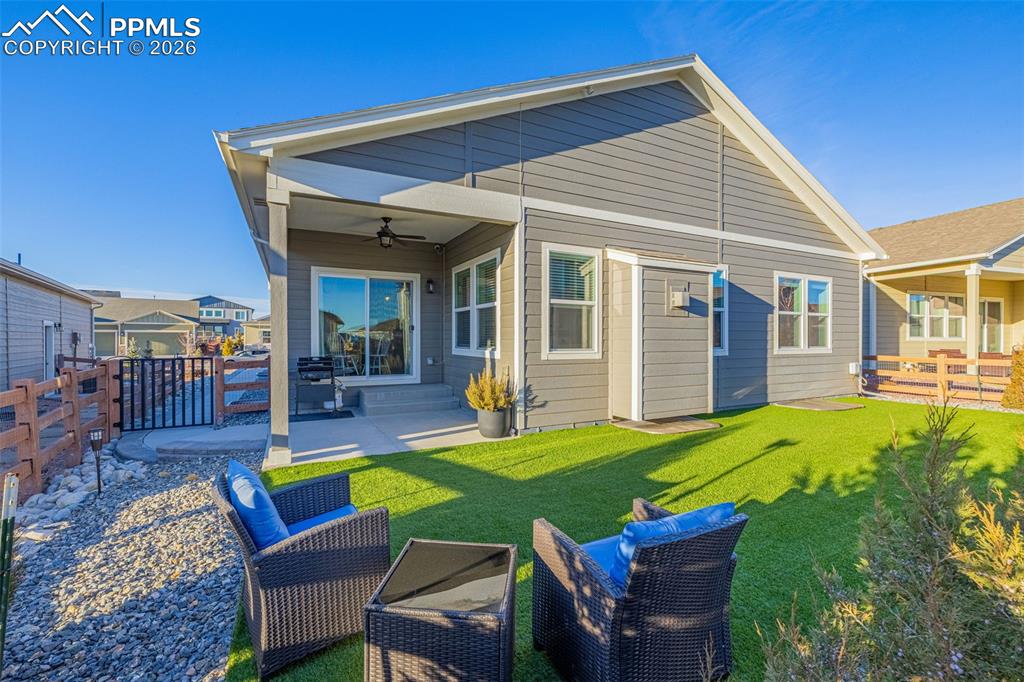 Image 38 of 45: Back of Structure